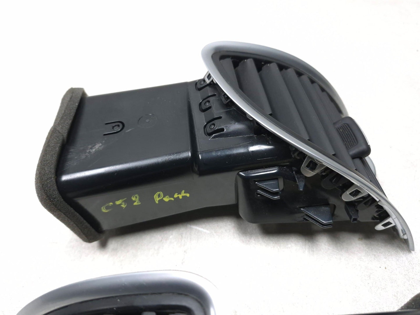 2018 Chrysler 300 Limited AWD Front Dash Right & Left Air Vent Trim Pair OEM
