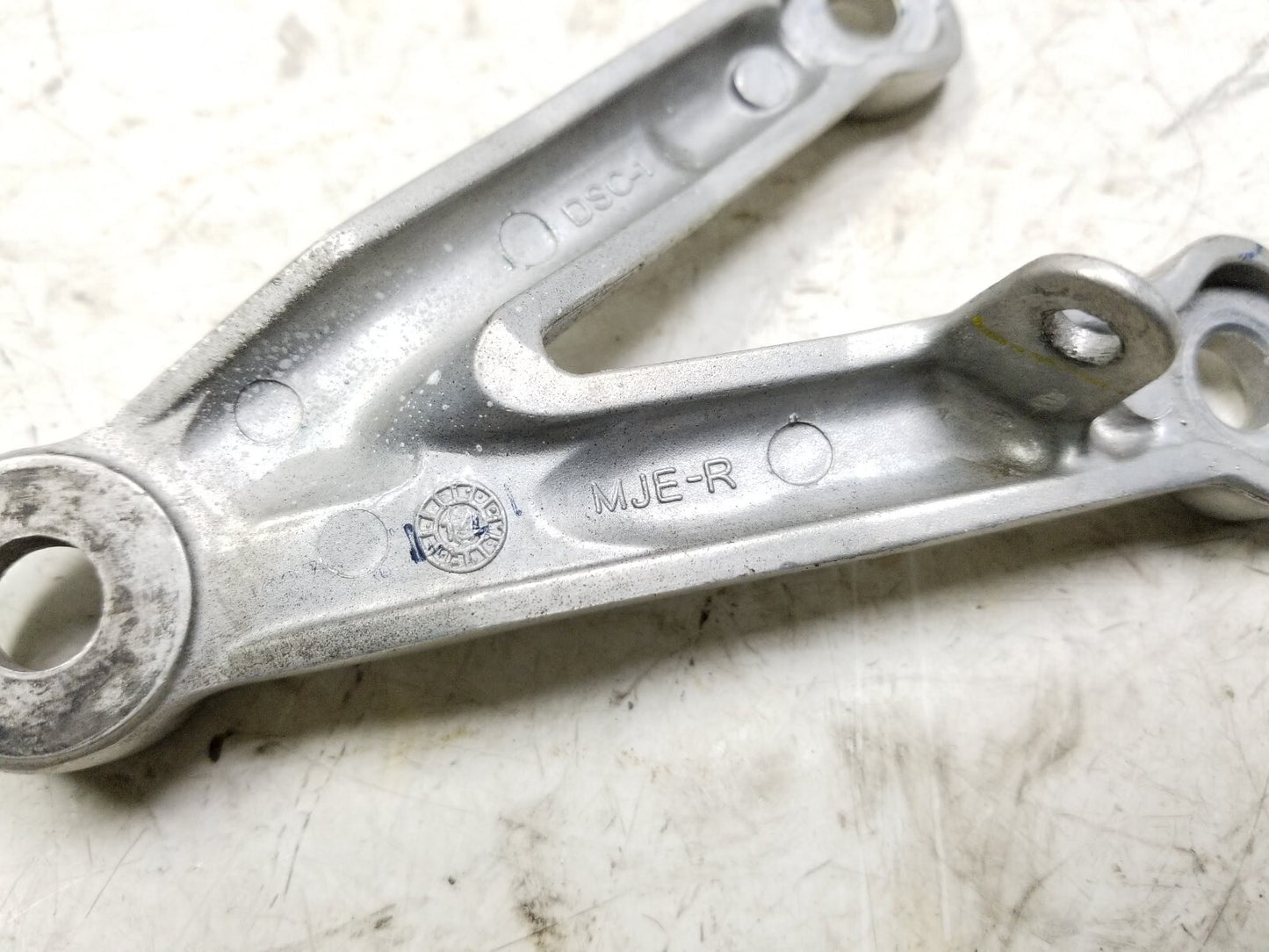 2014 - 2018 Honda Cbr650f Engine Motor Mount Stay Bracket Right OEM