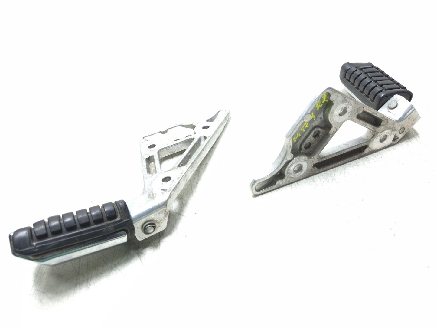1985 Honda Shadow Vt500c Rear Footrest Left & Right Pair OEM