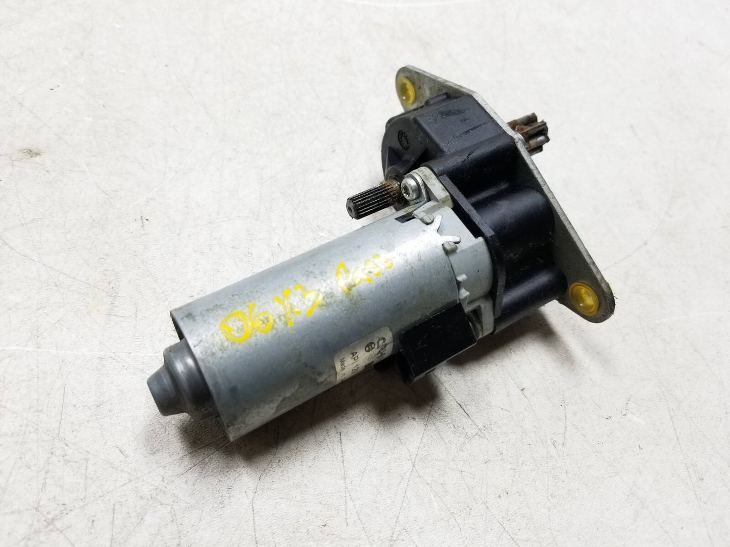 2004 - 2006 BMW X3 Seat Adjustment Motor Front Passenger Side Right OEM