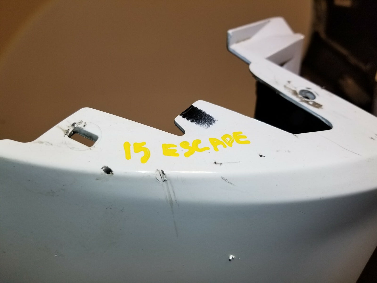 2015 Ford Escape Rear Bumper Cover (color: Yz) Oem 83k ✅