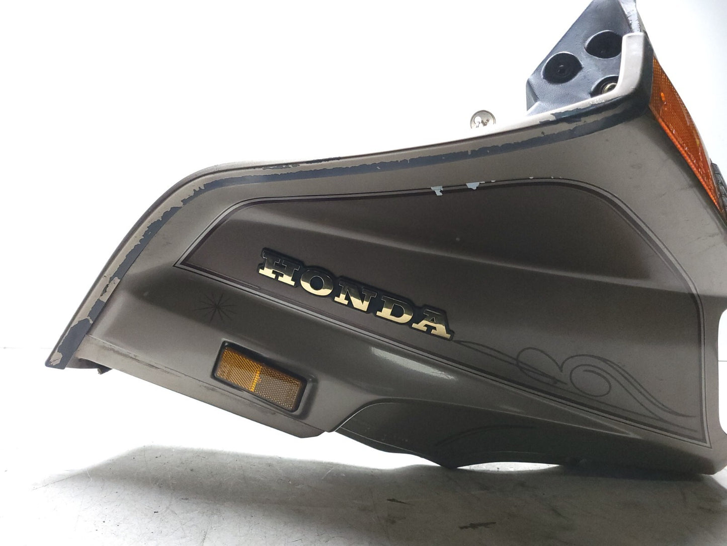 1984 Honda Gl1200 Goldwing Front Fairing W/ Speedometer Instrument Cluster OEM