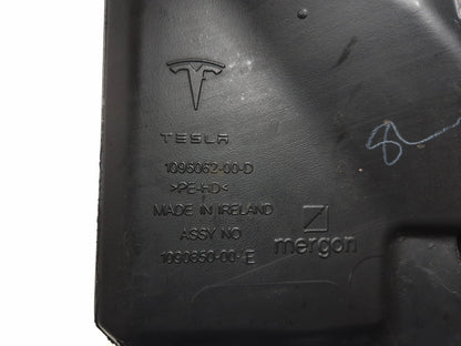 2018 Tesla Model 3 Washer Fluid Reservoir 1090850-00-e OEM