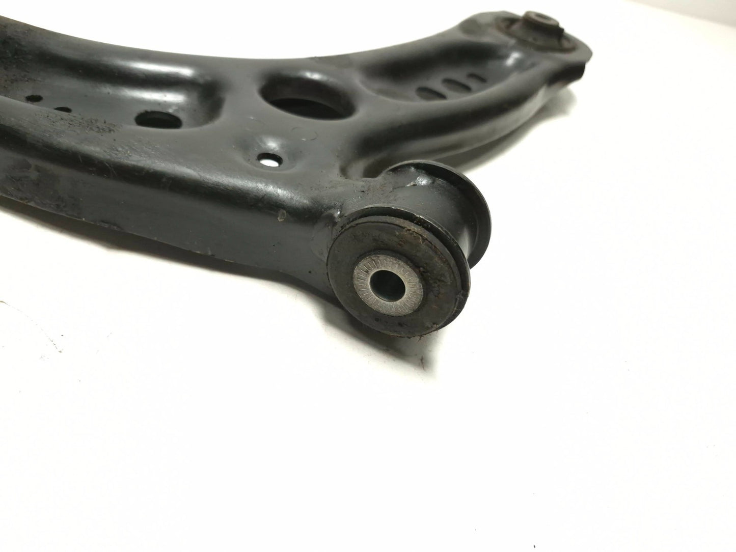 2015 Volkswagen Golf Front Lower Control Arm Passenger Side Right OEM