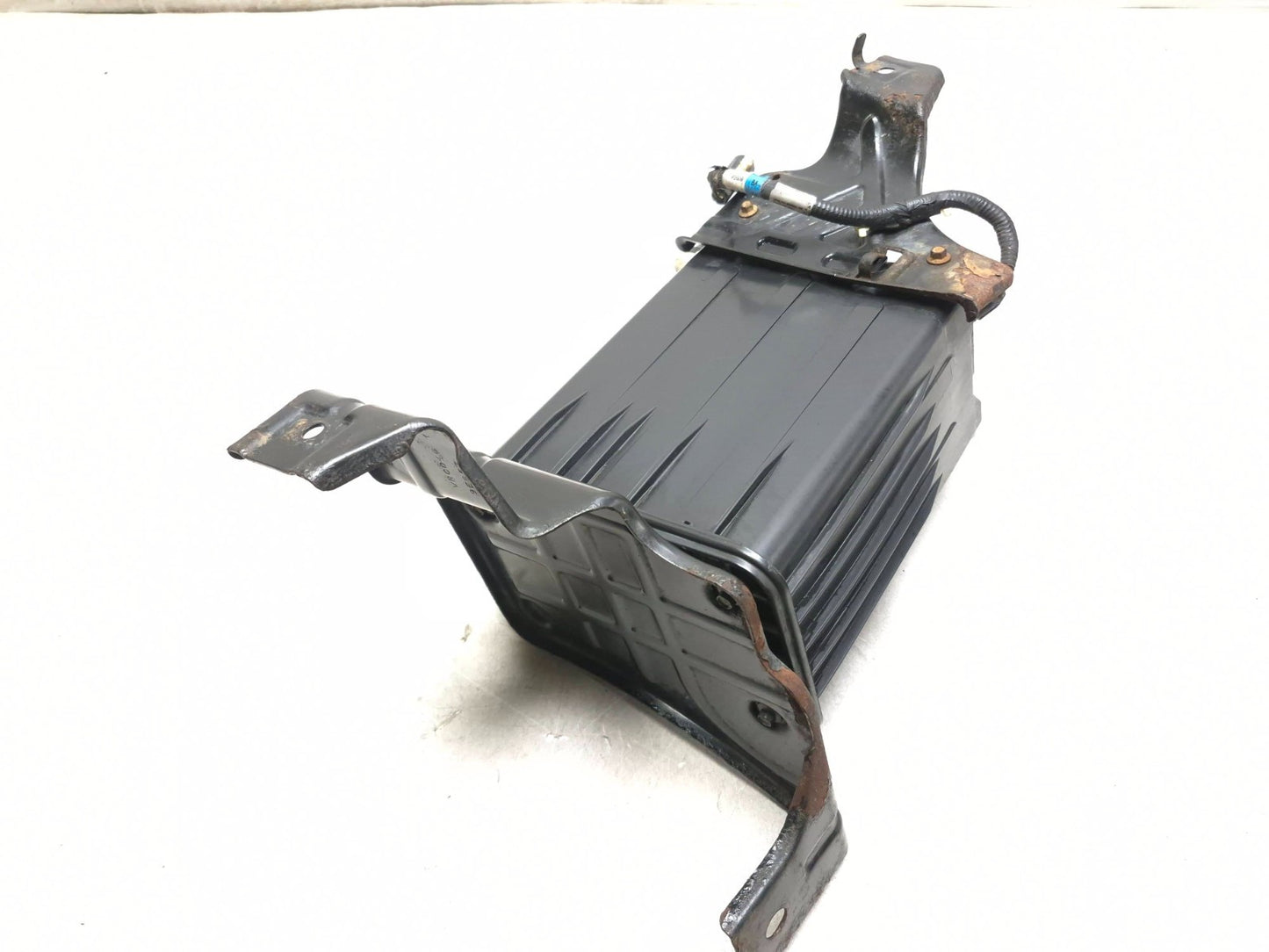 2008 Lincoln Navigator Fuel Vapor Canister OEM