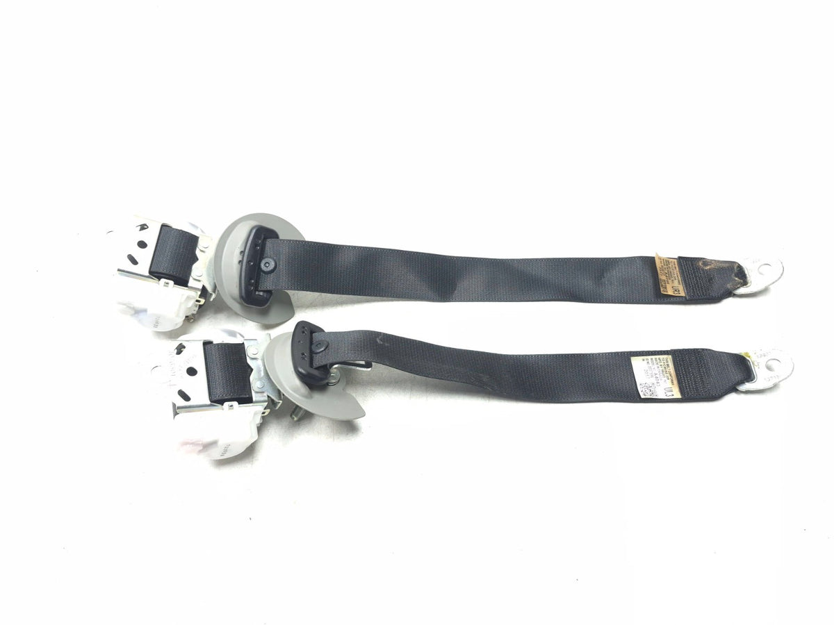 2017 Toyota Highlander 3rd Row Rear Seat Belt Retractor Lh & Rh OEM