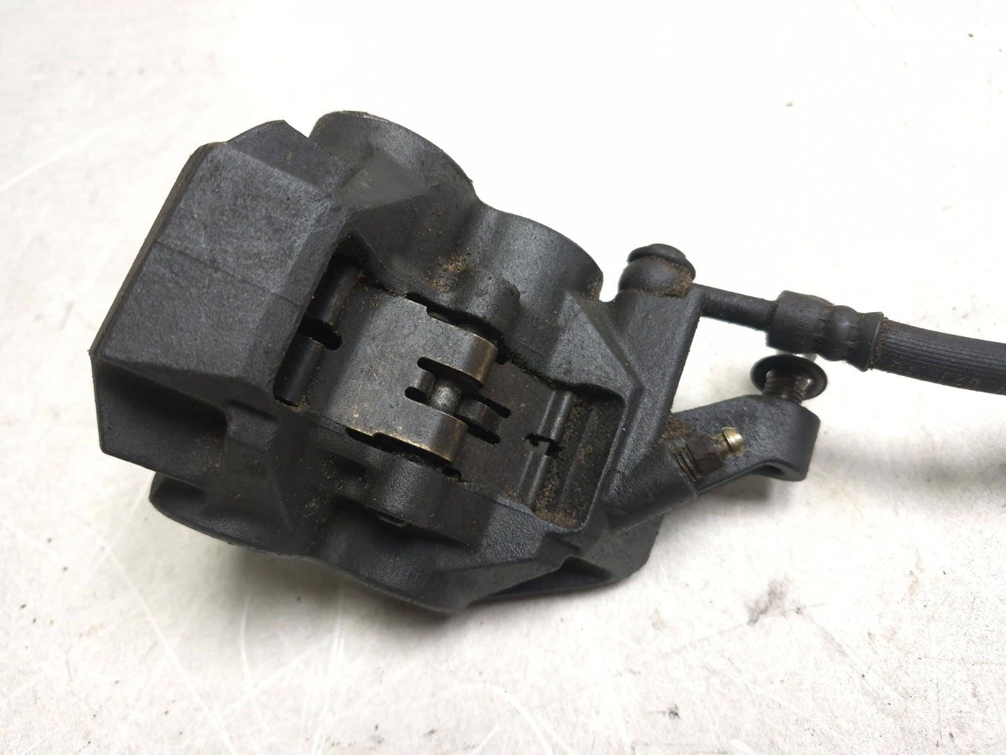 2002 Yamaha Yzf-r6 Front Left & Right Brake Caliper Pair OEM