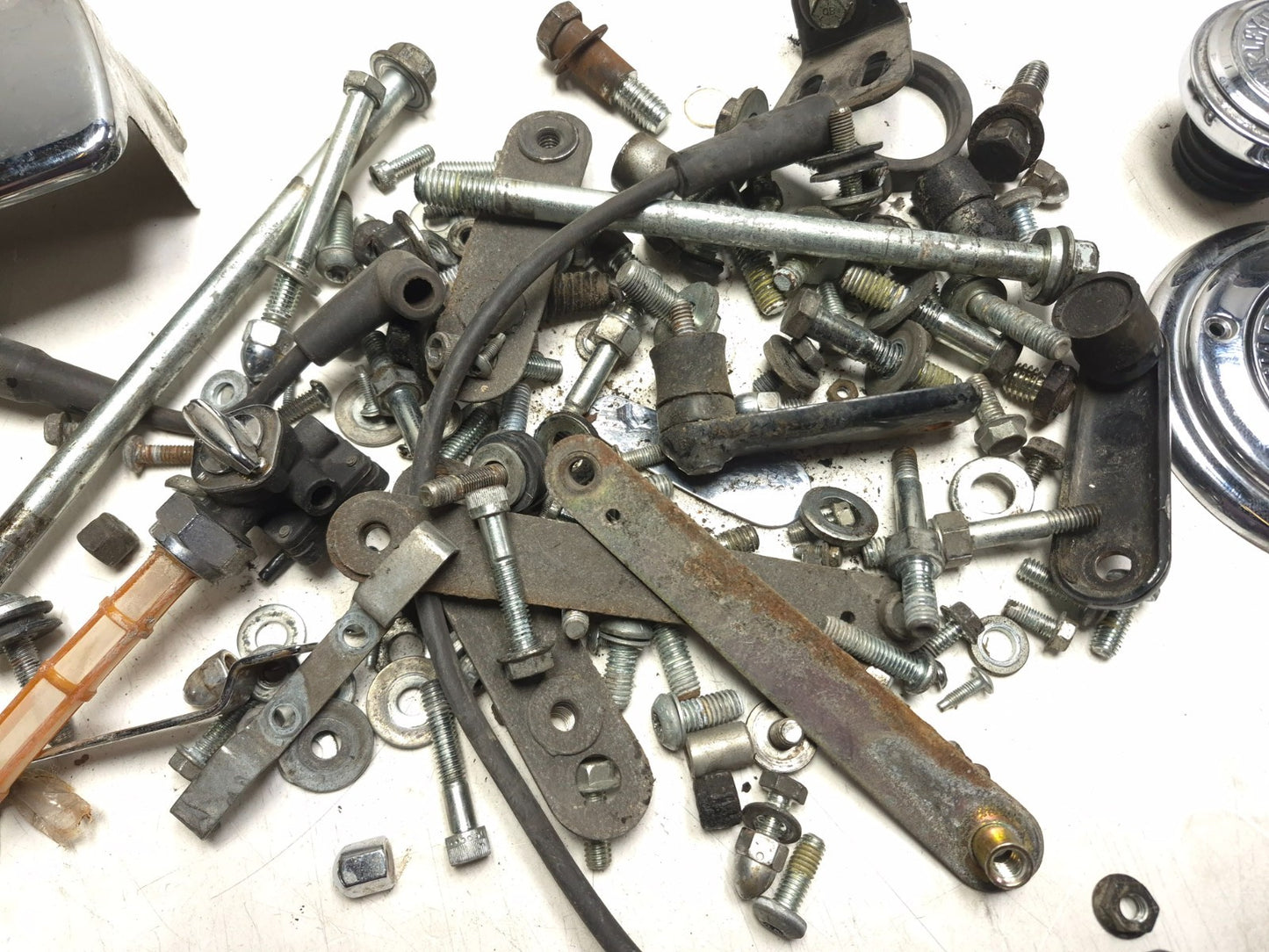 2004 Harley-davidson Softail Flstc Bolts Nuts Misc Brackets Hardware OEM