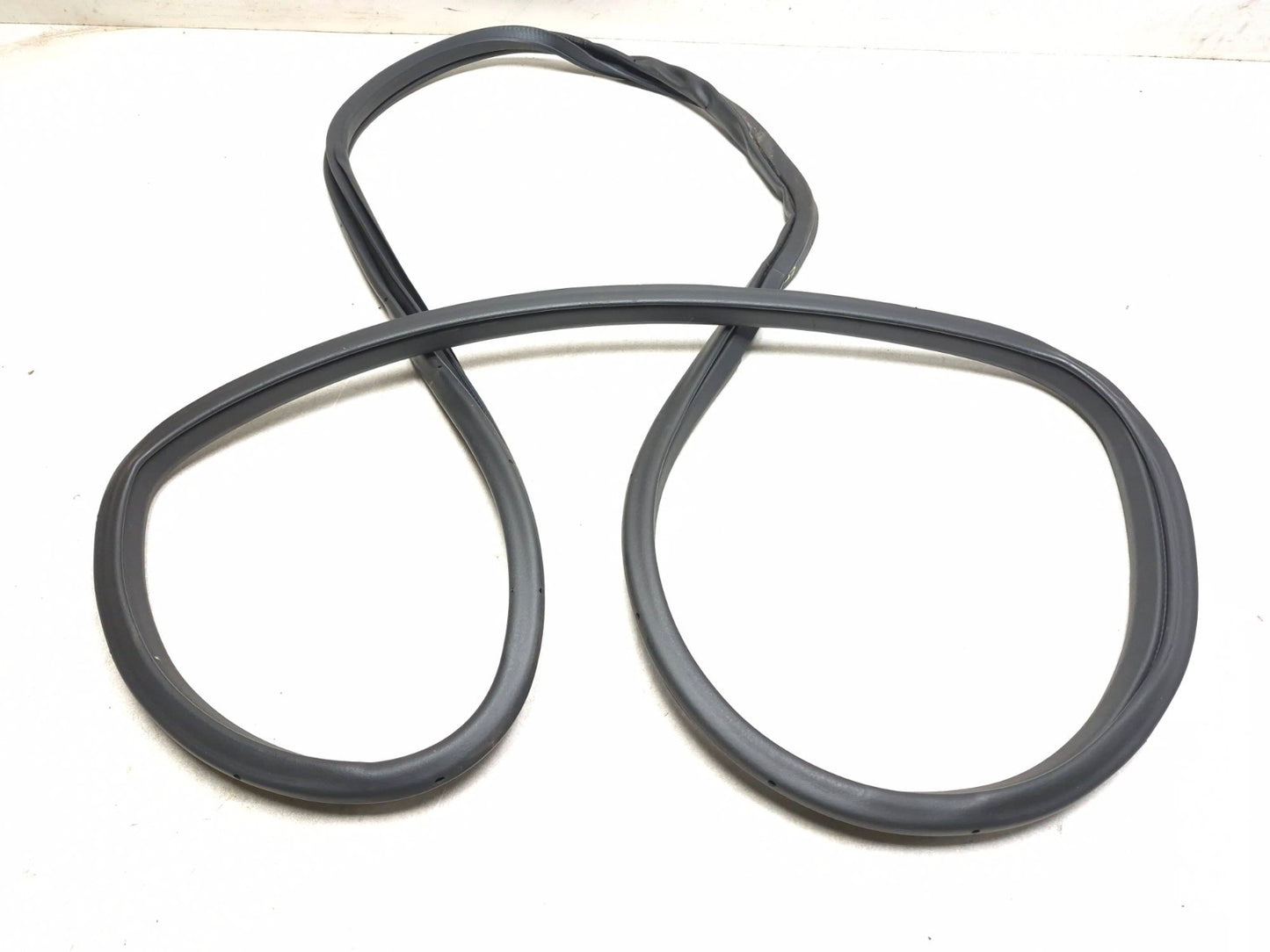 2018 Nissan Altima Rear Door Weatherstrip Seal Passenger Side Right 5pcs OEM