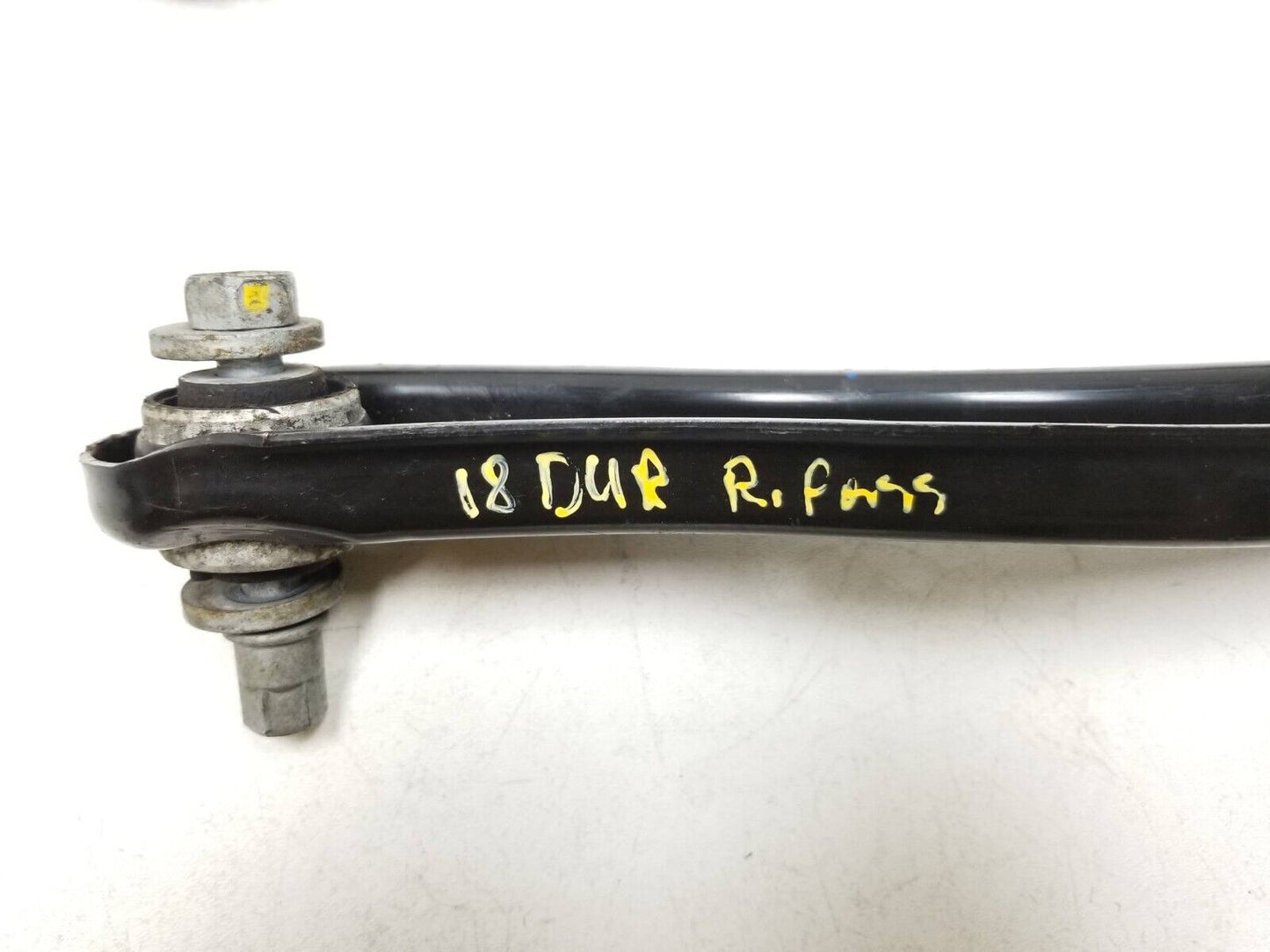 16 - 22 Dodge Durango Rear Control Arm Passenger Side Right 2pcs OEM