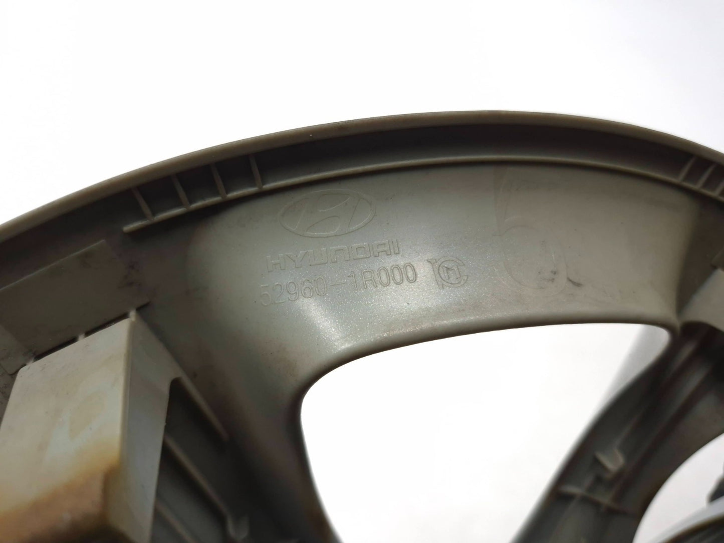 2014 Hyundai Accent Wheel Cover Hub Cap Assembly 3pcs OEM