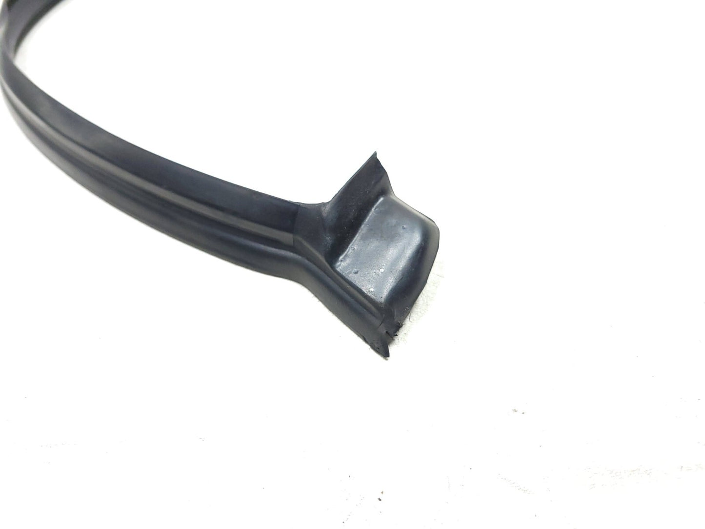 09-14 Hyundai Genesis Door Weatherstrip Seal Front Driver Side Left OEM Sedan