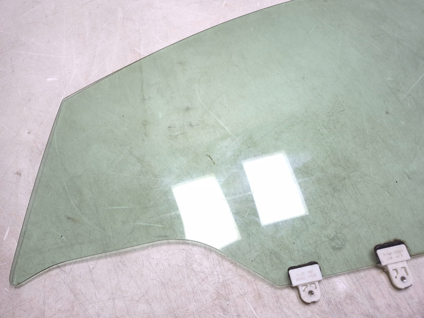 2012 Nissan Leaf Front Door Window Glass Driver Side Left  OEM