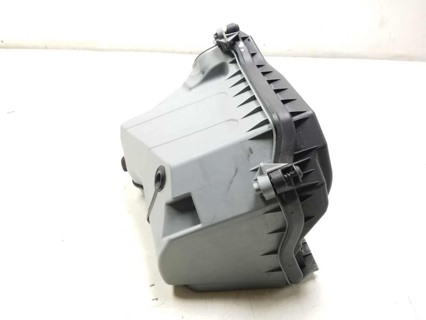 2010 Audi Q5 Engine Control Module Cool Housing OEM