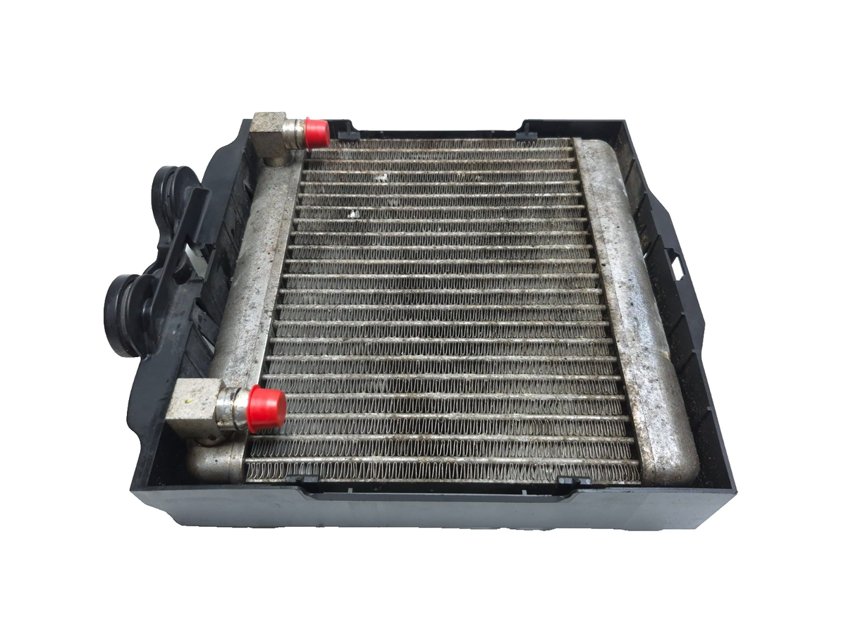 2011 BMW 750li Front Auxiliary Oil Coolant Radiator Passenger Side Right OEM