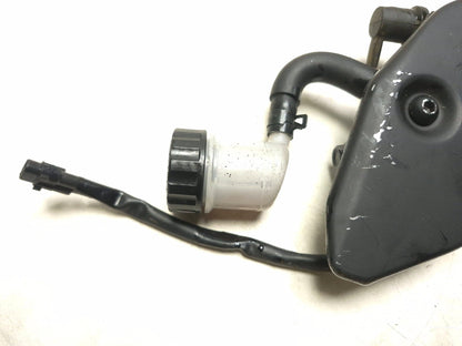 2025 Yamaha Yzf R3 Rear Brake Master Cylinder W/ Footrest Assy OEM