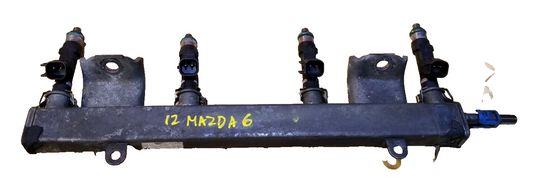 2012 Mazda 6 Fuel Rail & Injector 4pcs OEM