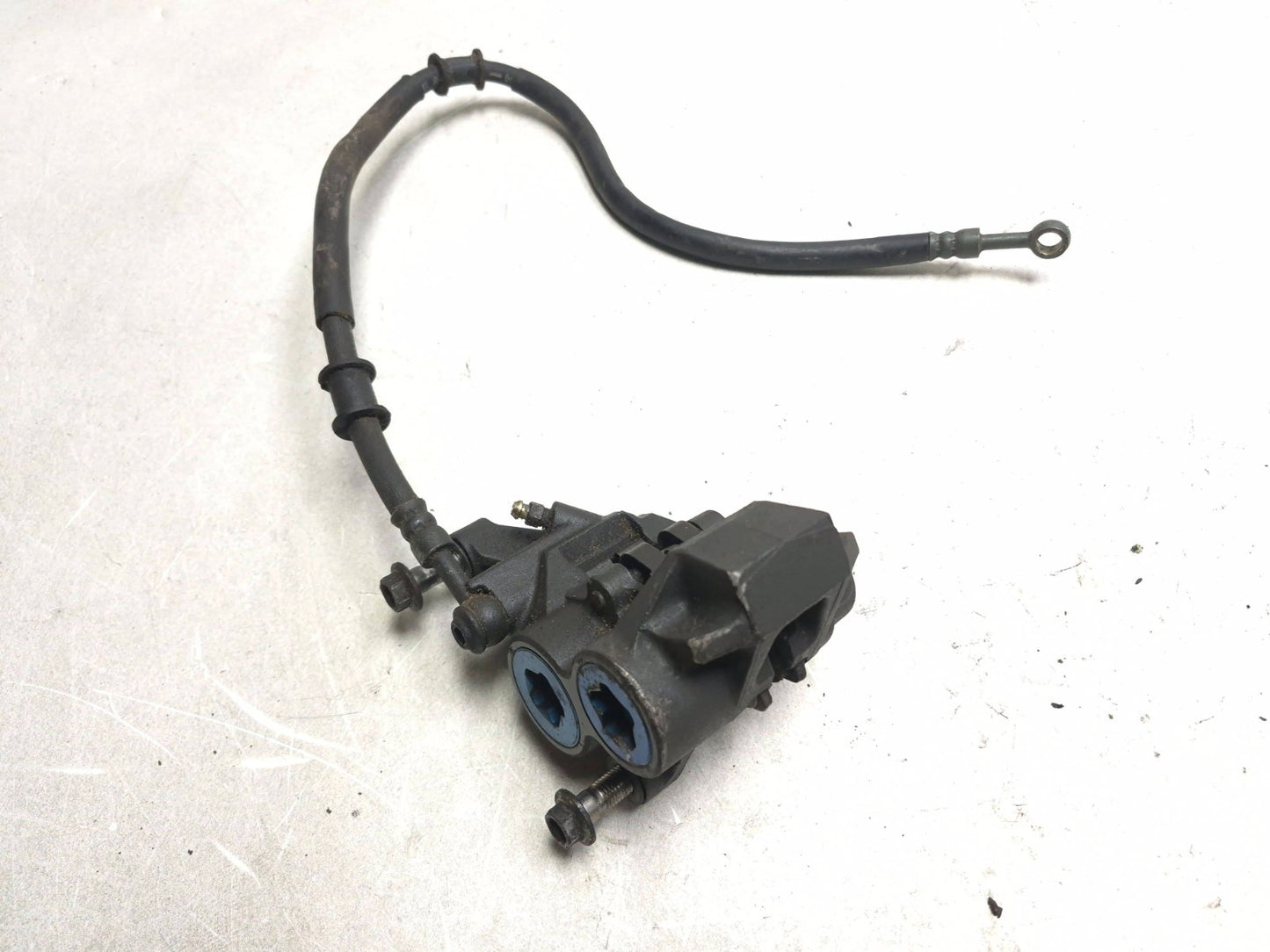 2002 Yamaha Yzf-r6 Front Left & Right Brake Caliper Pair OEM