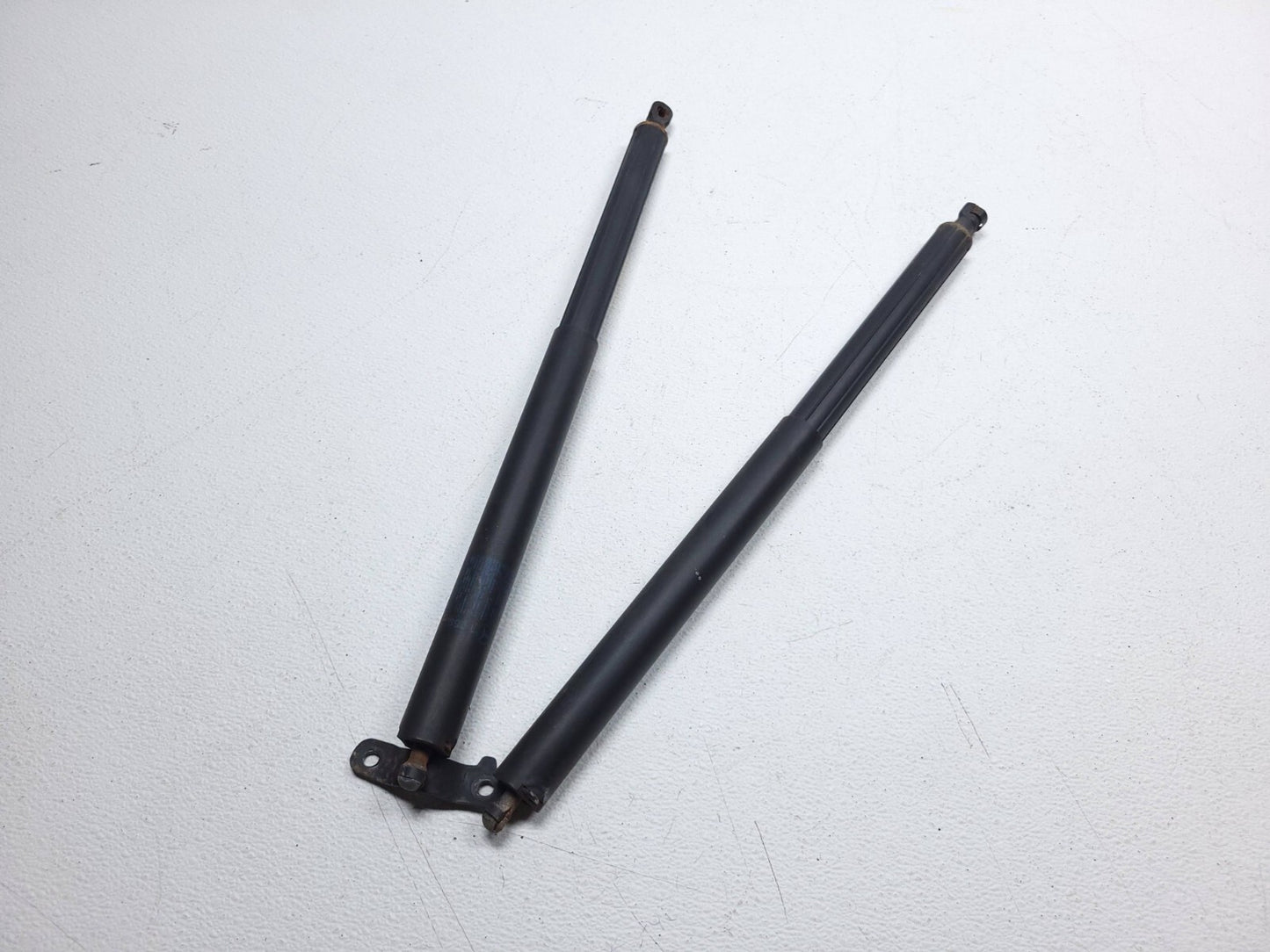 2007 Mercedes Ml500 Rear Trunk Lid Shock Strut Support Pair OEM