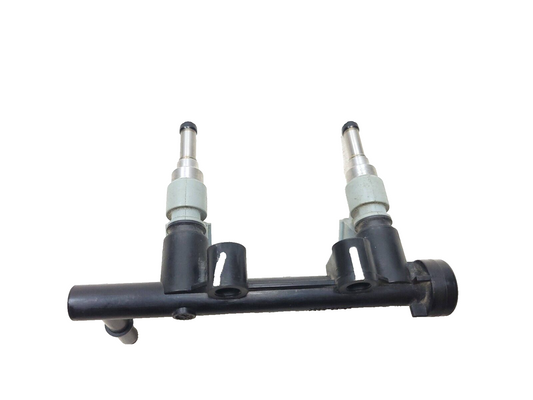 2015 - 2018 Yamaha Yzf-r3 Yzfr3 Fuel Rail W/ Injectors OEM