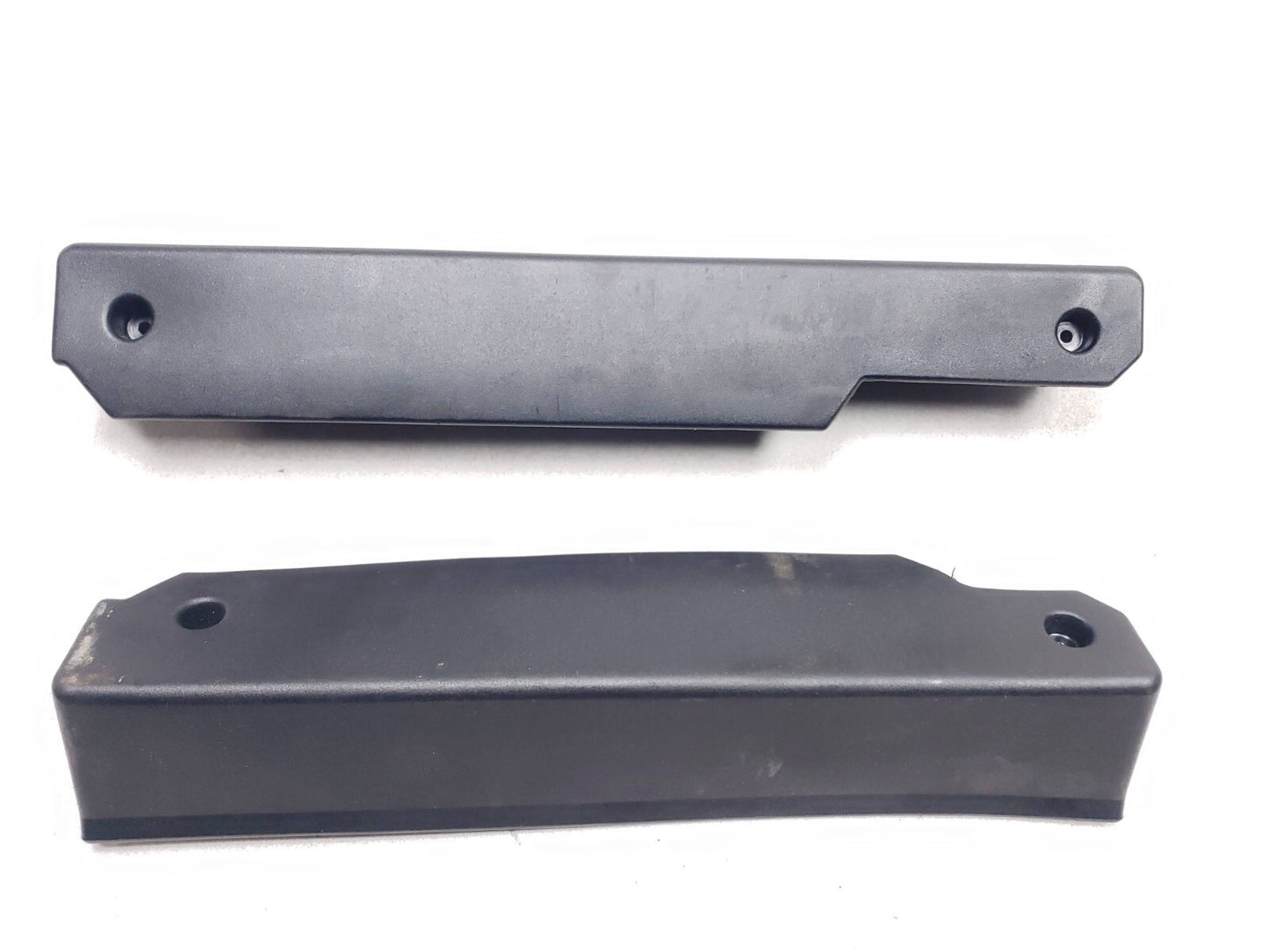 2007 Range Rover Rear Seat Trim Cover & Lock Lever Latch Set OEM