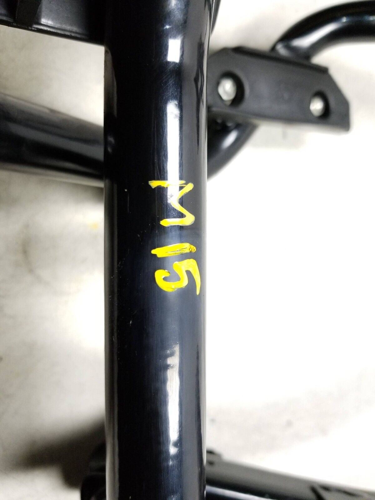 20 - 24 Benelli 302s Swingarm Swing Arm OEM 1609 Miles