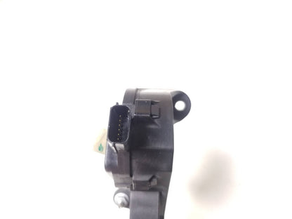 17 Jaguar Xe Accelerator Gas Throttle Pedal Sensor Assembly OEM