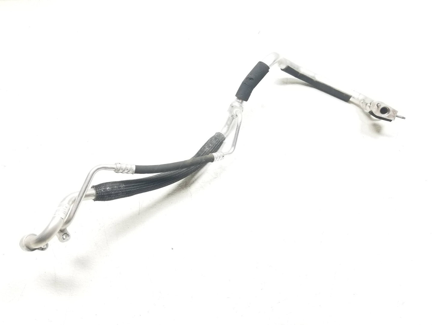 12 13 14 Mercedes-benz C300 A/c Air Condition Hose Line 2048304716 OEM