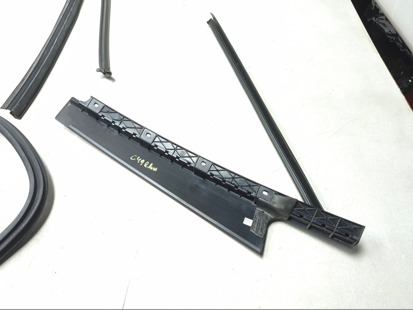 2013 BMW 328i F30 Rear Door Weatherstrip Seal Right Passenger Side Set OEM