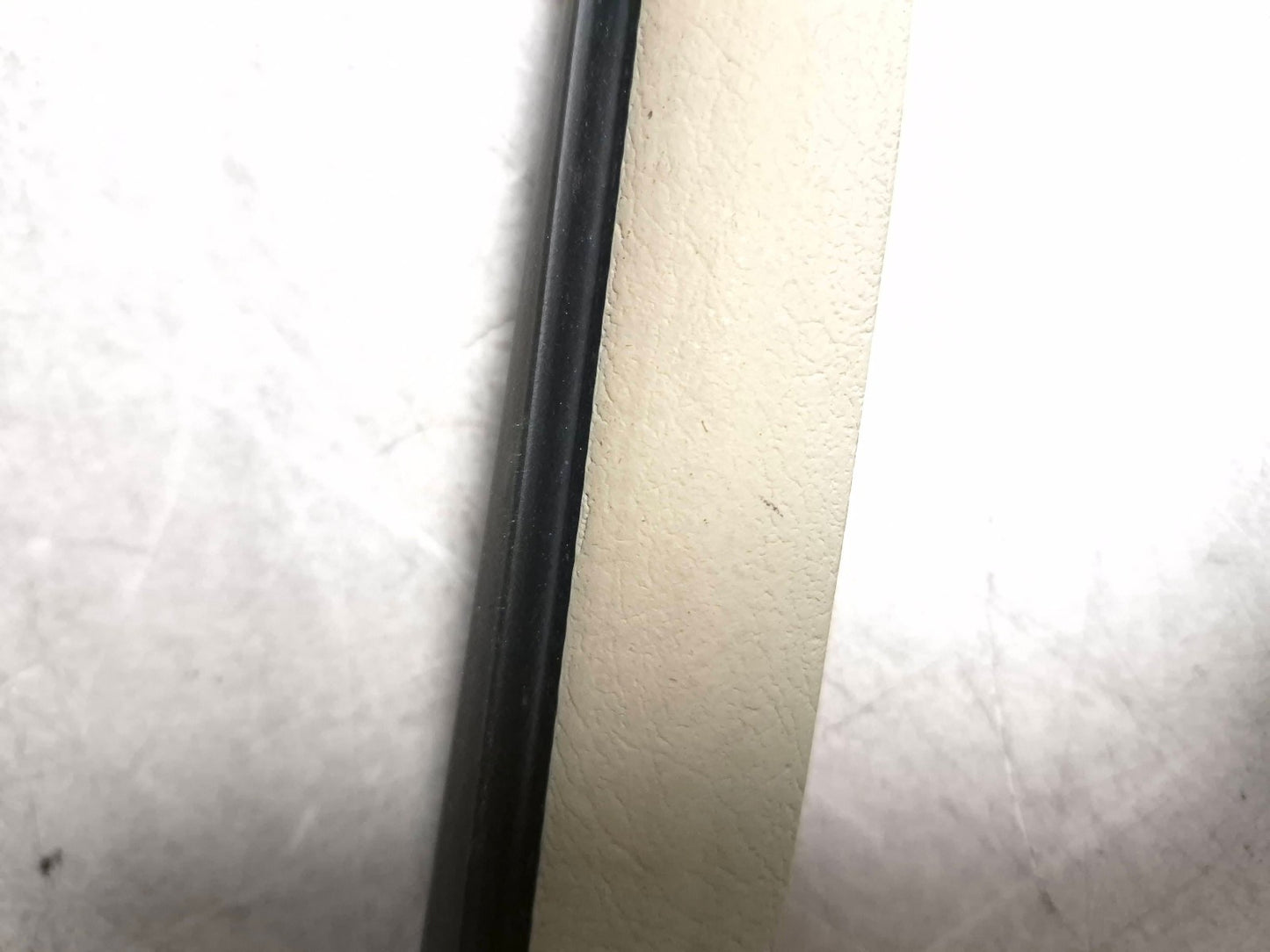 2010 Nissan Maxima Front Right Door Weatherstrip Seal OEM