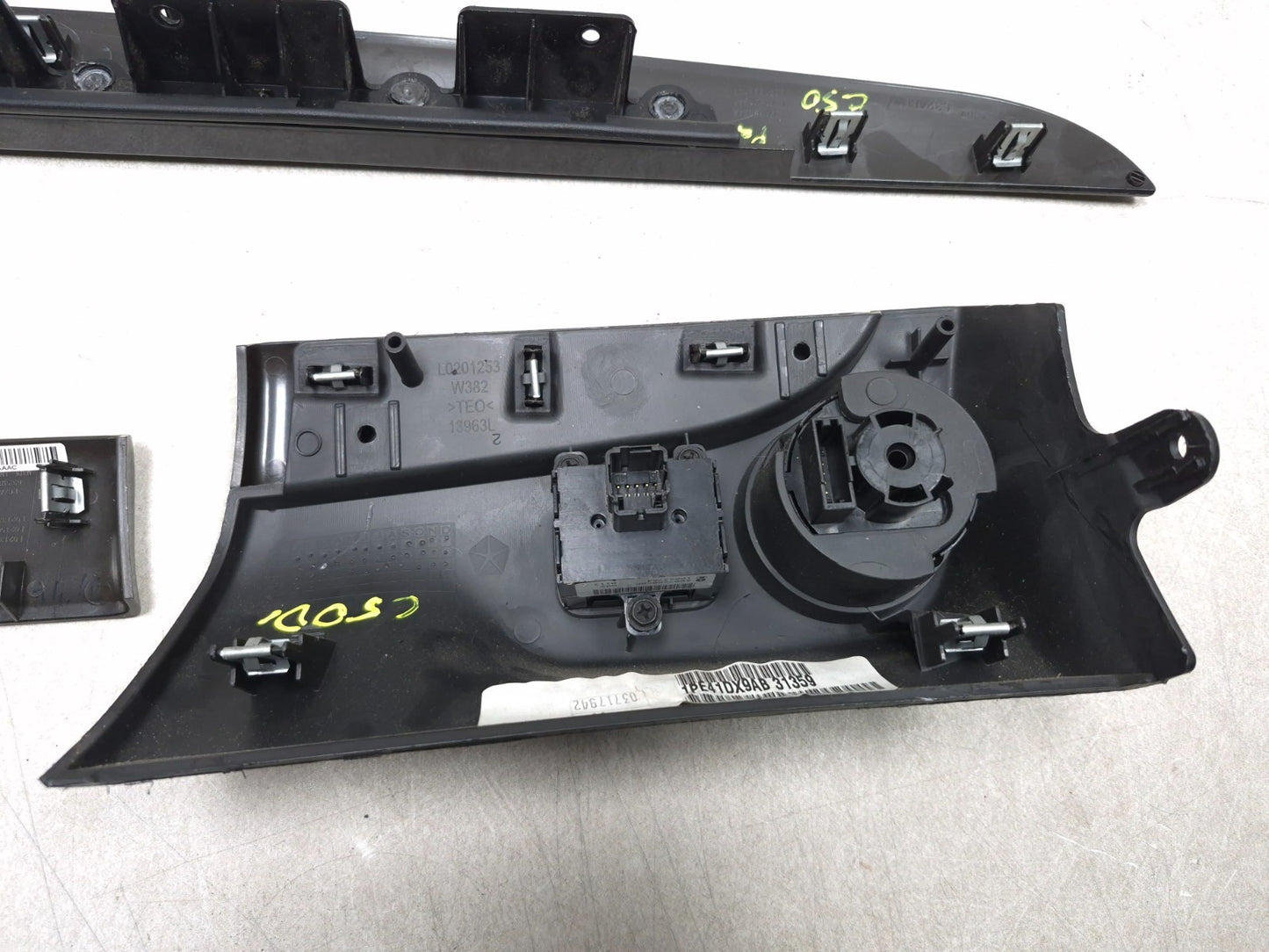 2013 Dodge Grand Caravan Headlight Switch & Dash Trim Molding Oem✅