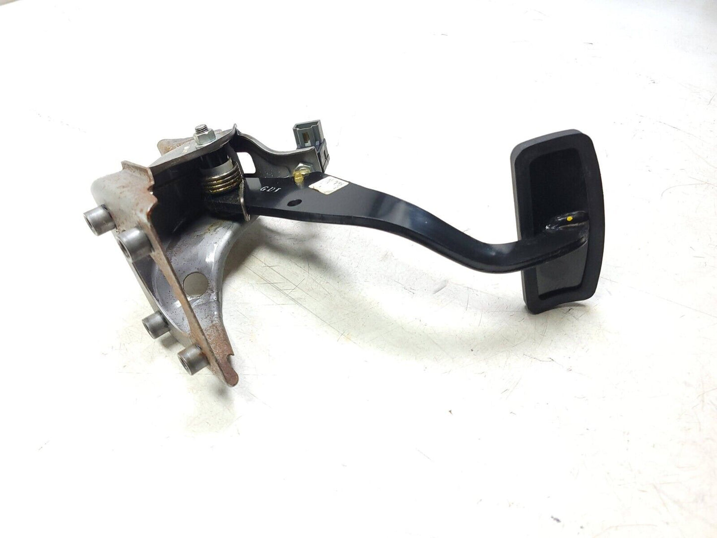 2009-2013 Hyundai Genesis Coupe Brake Pedal OEM