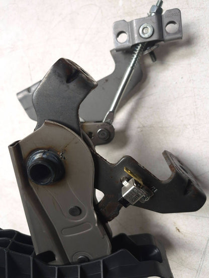 2013 Hyundai Genesis Emergency Parking Brake Lever OEM