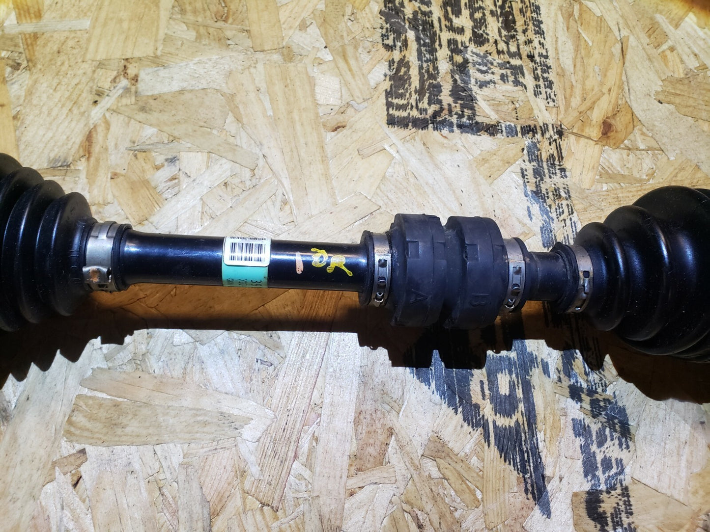 2014 Nissan Versa Front Cv Axle Shaft Left Driver Side OEM