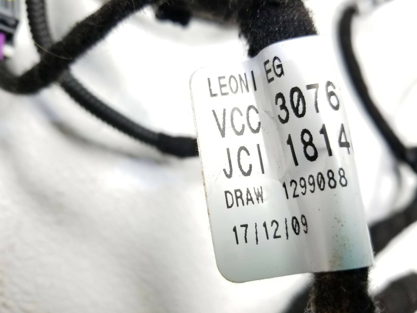 2010 Volvo XC60 Front Passenger Seat Wiring Harness OEM