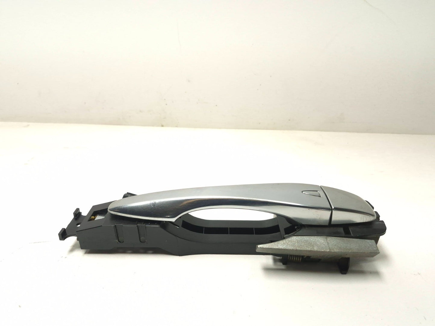 2018 Nissan Altima Front Exterior Door Handle Passenger Side Right OEM
