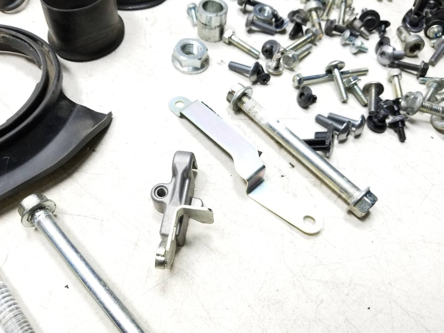 19 - 23 Honda Cbf300 Na Misc Bolts Hardware Screws Brackets OEM