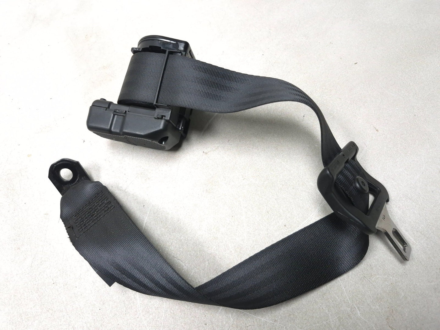 2007 Saab 9-5 Aero Rear Center Mid Seat Belt OEM