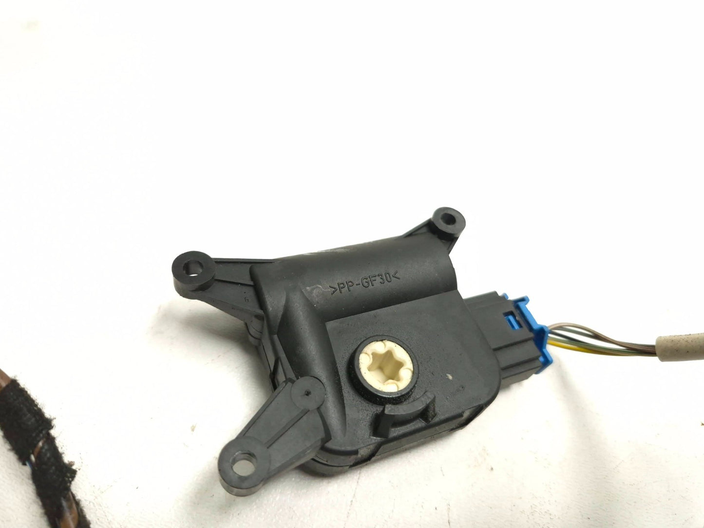 2011 Volkswagen Tiguan HVAC A/c Actuator Servo Flap Motor OEM