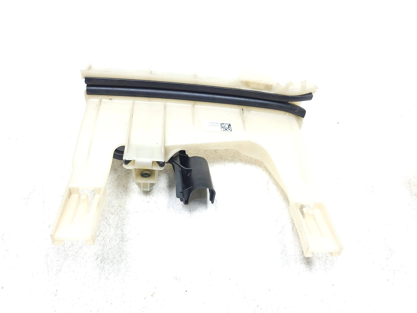 2018 Alfa Romeo Stelvio Door Lock Actuator Front Passenger Side Right OEM