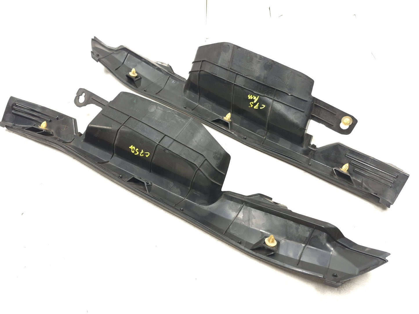 2010 Lexus Hs250h Front Fender Seal Left & Right OEM