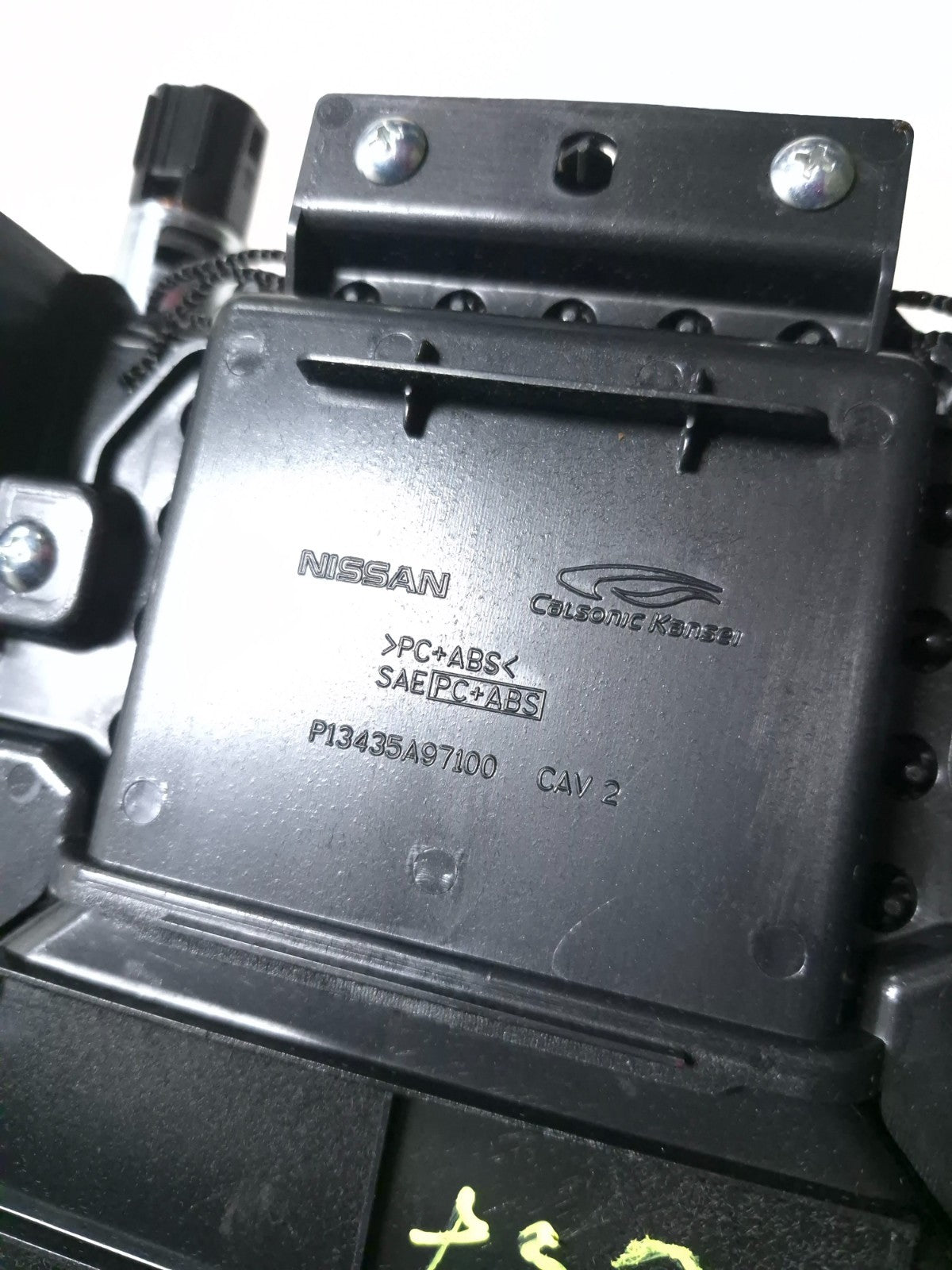 2010 Nissan Maxima Sv Center Console Storage Compartment OEM