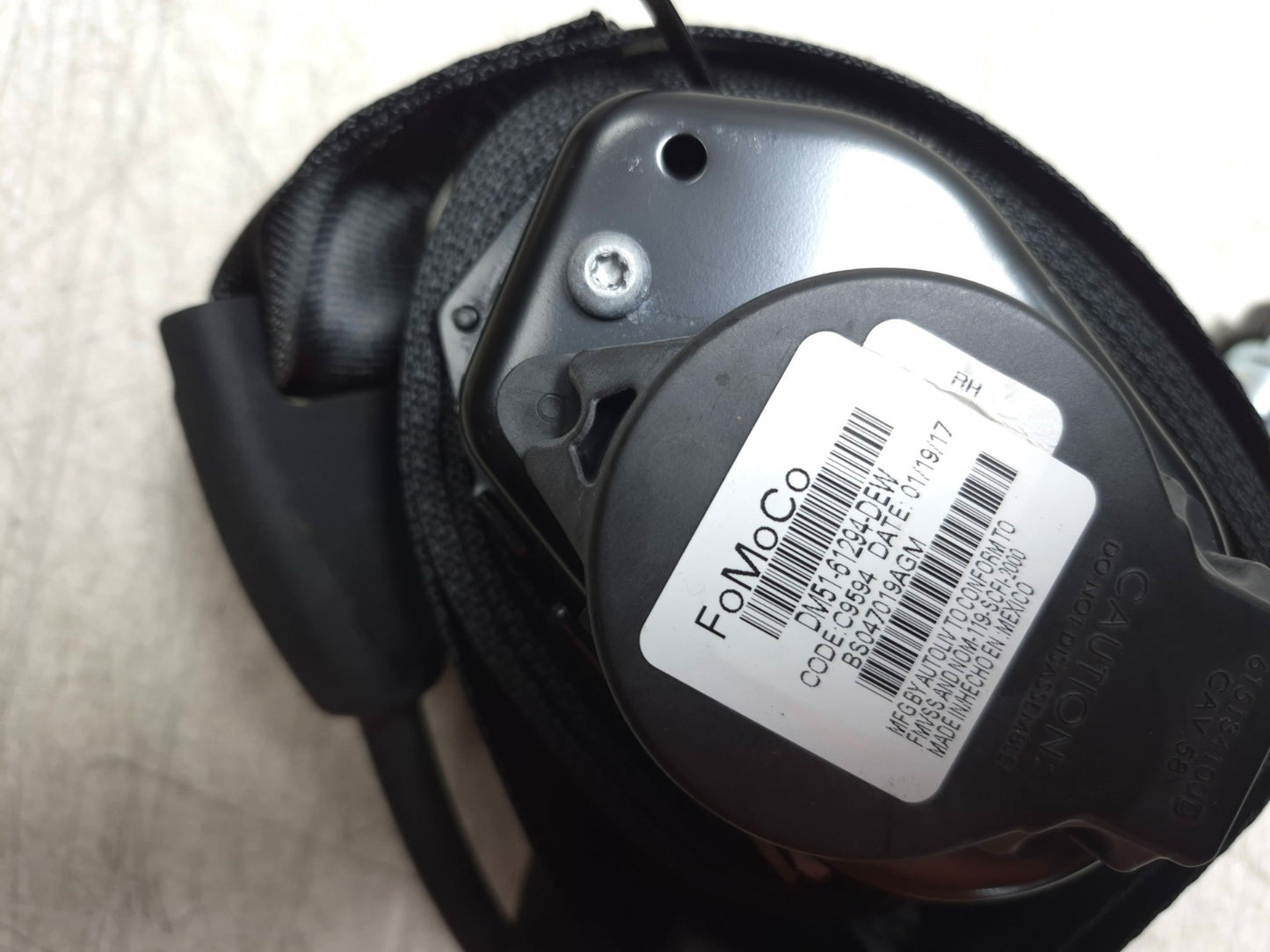 2017 Ford Focus Front Seat Belt Retractor Left Driver Side OEM