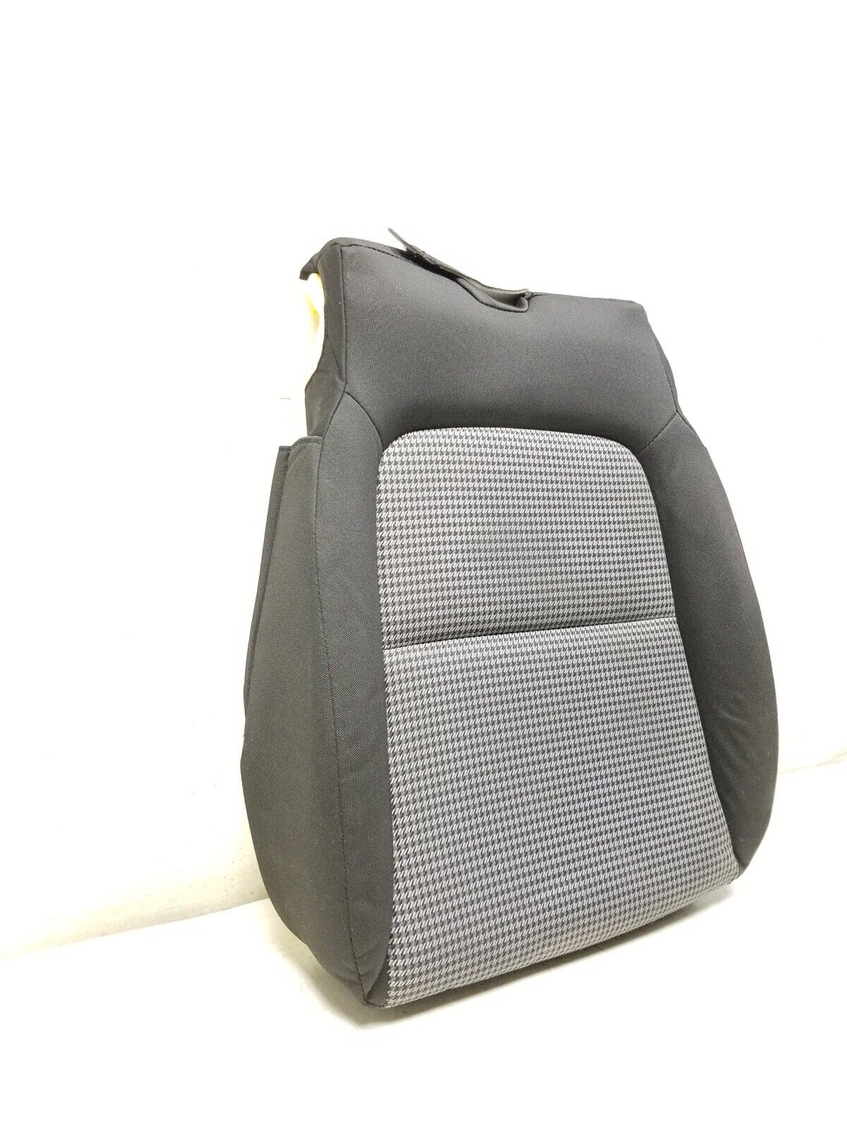 18-21 Hyundai Kona Front Driver Seat Lower Cushion OEM