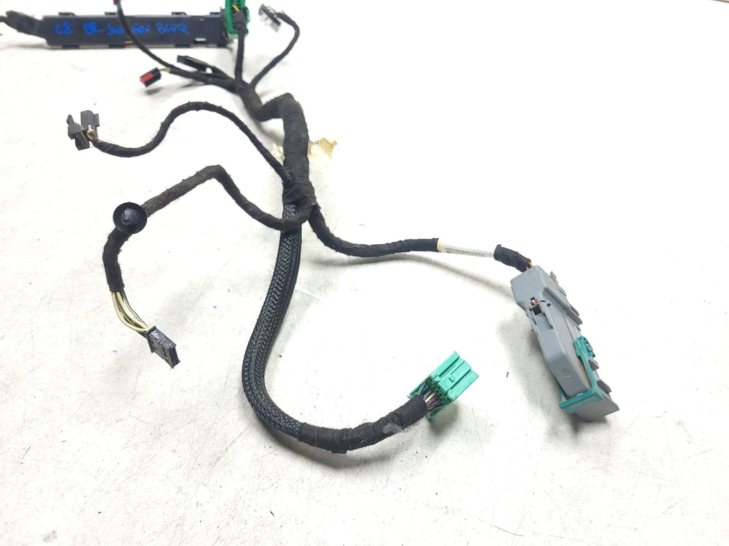 2017 Chevrolet Silverado 1500 Auxiliary Fuse Box Block Wiring Wire Harness OEM