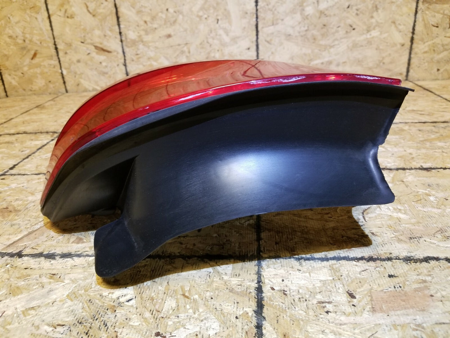 05 06 07 08 09 10 11 Lincoln Town Car Tail Light Right Passenger Side OEM 65k