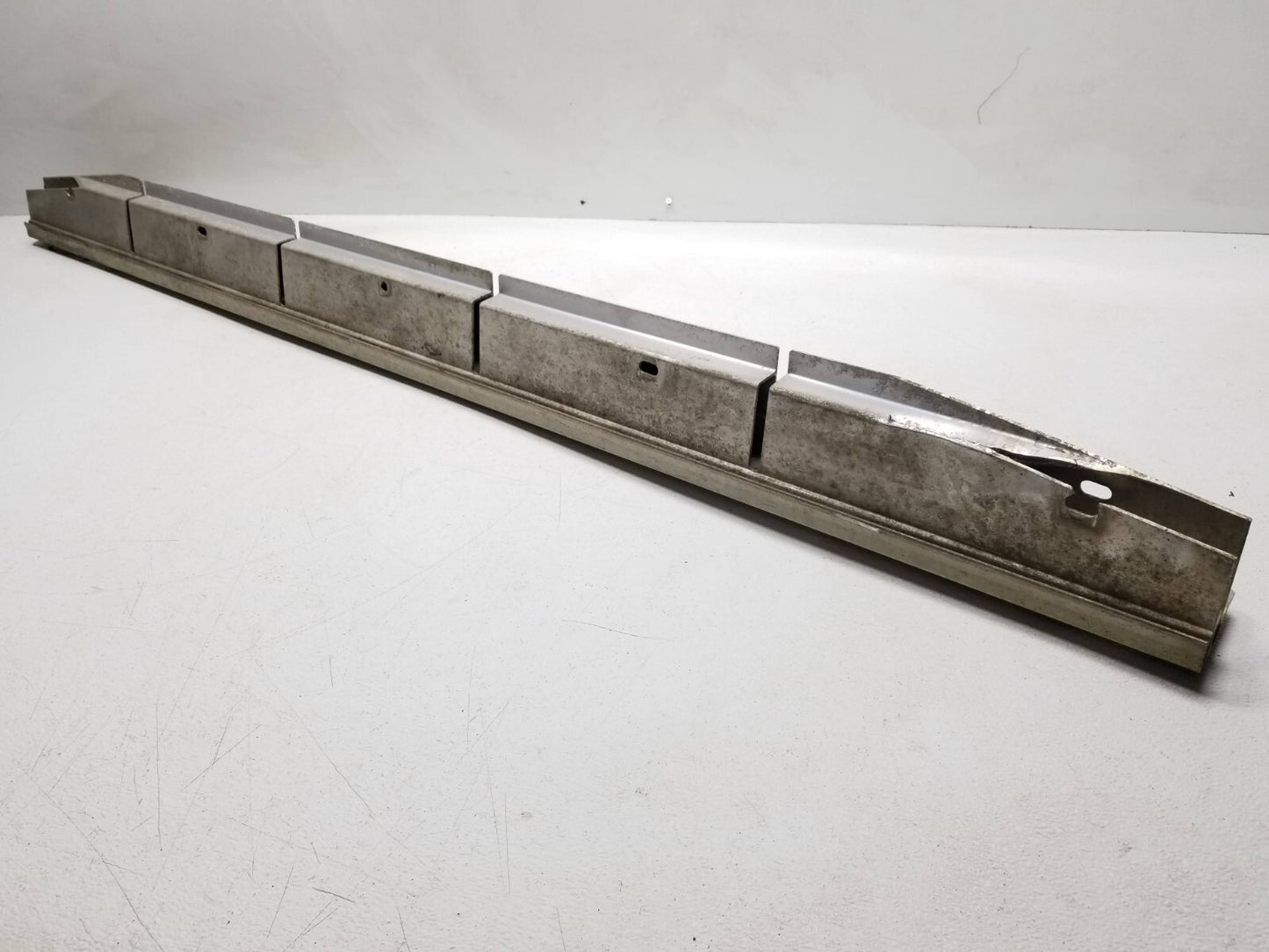2007 Mercedes Ml500 Running Board Bracket Passenger Side Right OEM