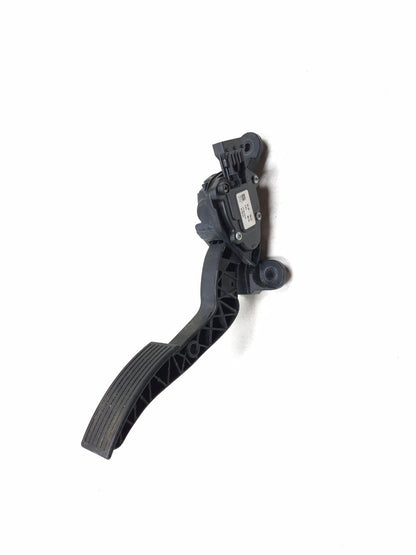 2014 Hyundai Accent Gas Pedal Accelerator Sensor OEM