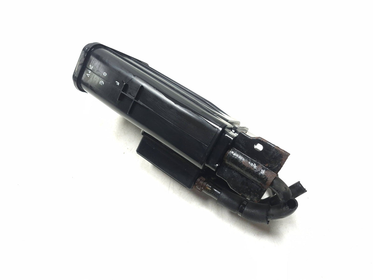 2015 Kia Optima 2.4l Vapor Canister 31401 3v500 OEM