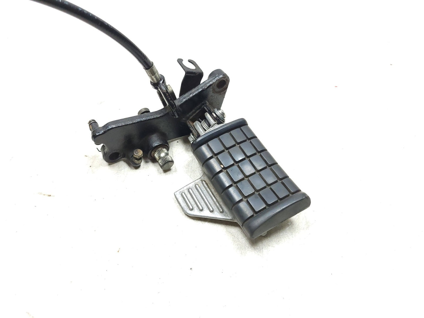 1986 Kawasaki Vulcan 750 Vn750 Right Front Foot Peg & Bracket OEM